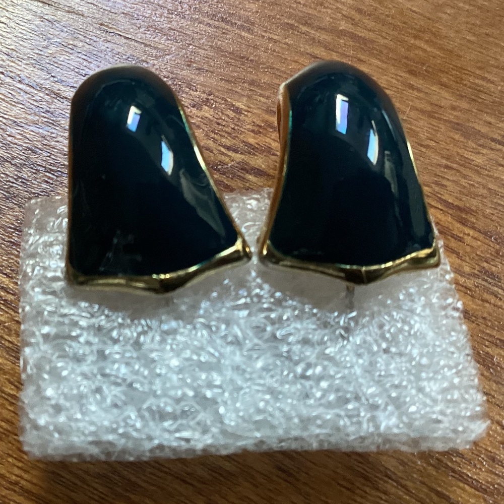 Vintage Clip On Earrings Gold-tone Dark/Navy Blue